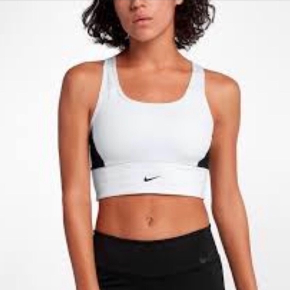 nike swoosh pocket bra